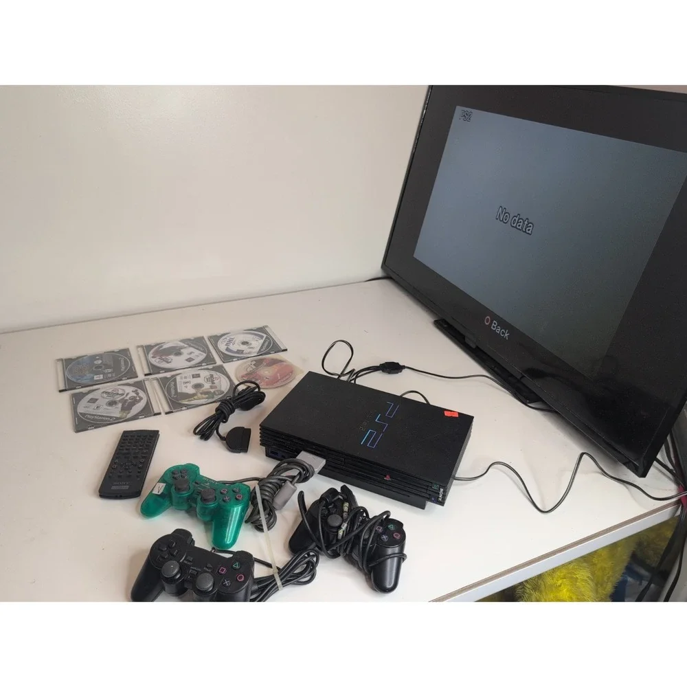 Sony PlayStation 2 PS2 Fat Black Console SCPH-30001 + Contollers, Box & Games